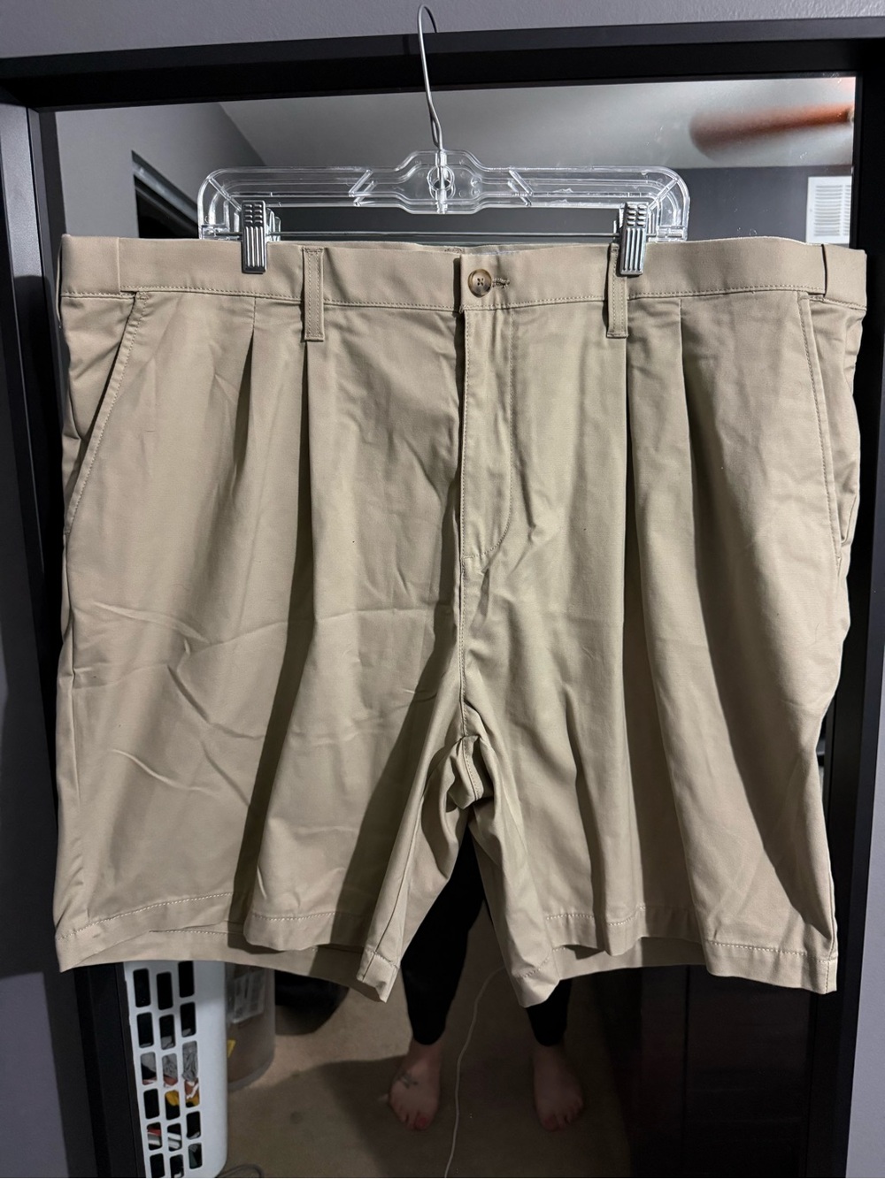 croft & barrow Khaki Flat-Front Pleated Men's Shorts